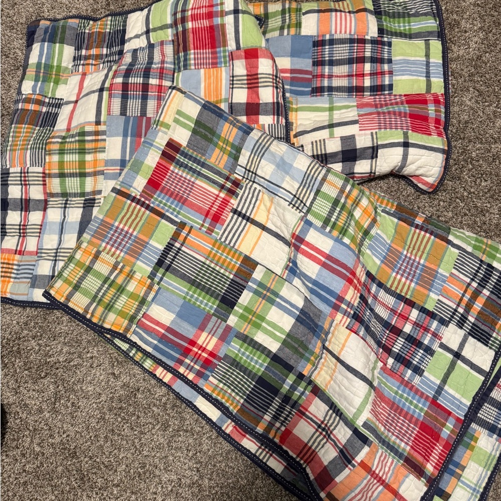 Pottery barn twin madras quilt and shams